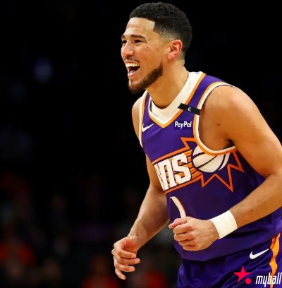 大发体育-创造历史！布克2年1.45亿美元提前续约太阳，大发助力你的致富之路！