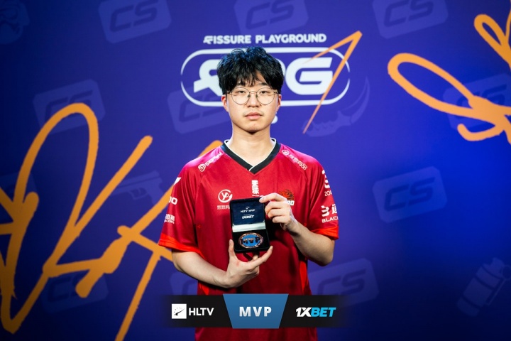 CN瓦给CS最好的礼物！JamYoung爆杀一众GO学长获裂变天地赛事MVP