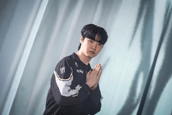 今年是Chovy年嘛！Chovy从2019年开始连续7年打进世界赛