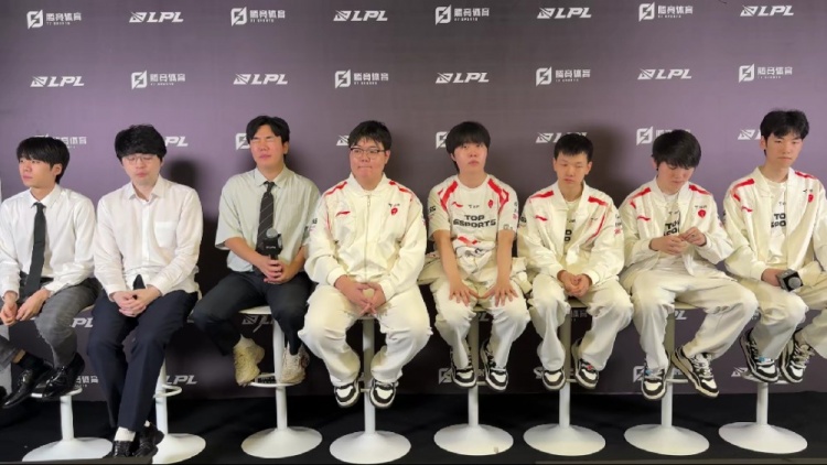 TES赛后群访 Creme：四连胜还可以吧 目标是先进决赛