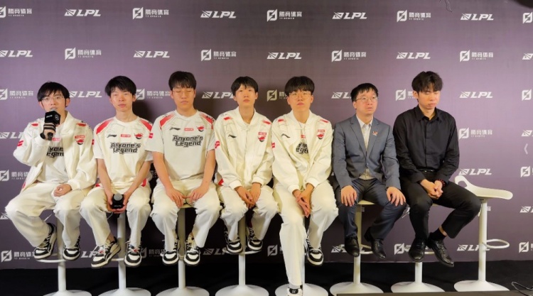 AL赛后群访 教练:感谢团队的共同努力 希望大家可以继续保持努力