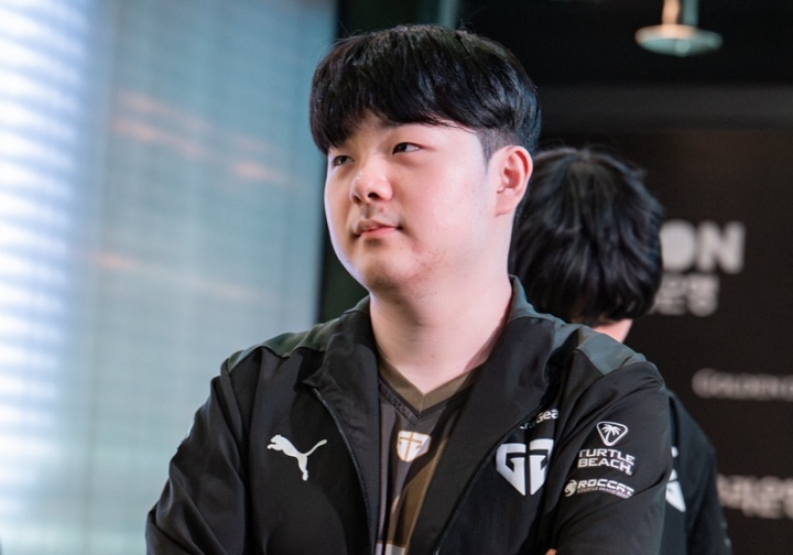 Canyon：上次打T1有很多获胜机会但都因失误错过，意见没统一