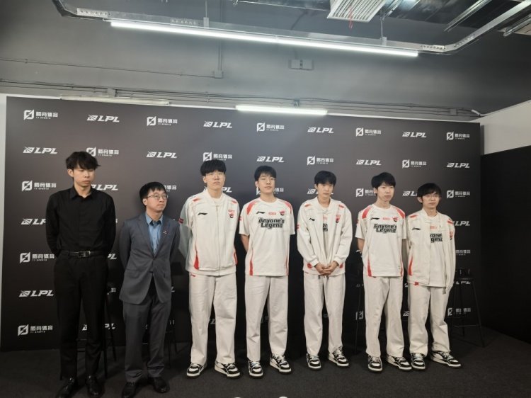 AL赛后群访 Shanks:努力备战和BLG的比赛 Knight实力非常强