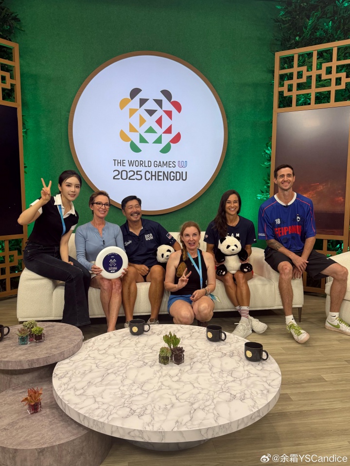 主持余霜更博晒照:世运村里的日子也太有烟火气了吧!处处是惊喜