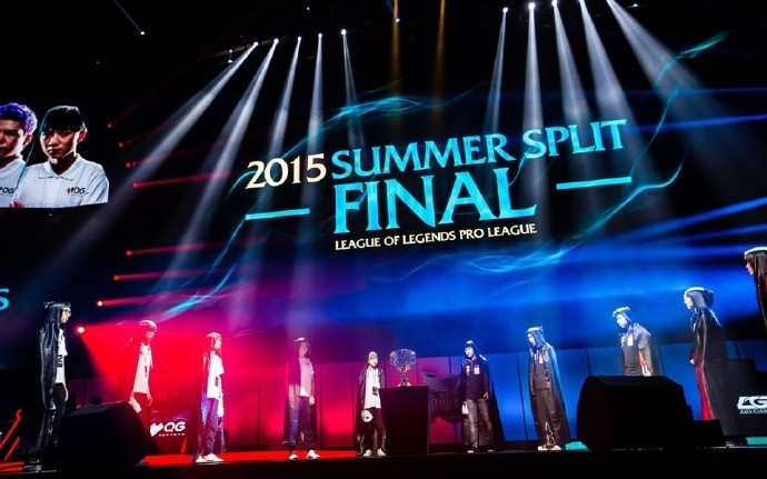 摄影师一村晒照回顾十年前的今日:LGD夺得2015 LPL夏季赛冠军