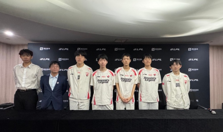 AL赛后群访 教练：我们的训练与比赛一开始就是为了季后赛准备的