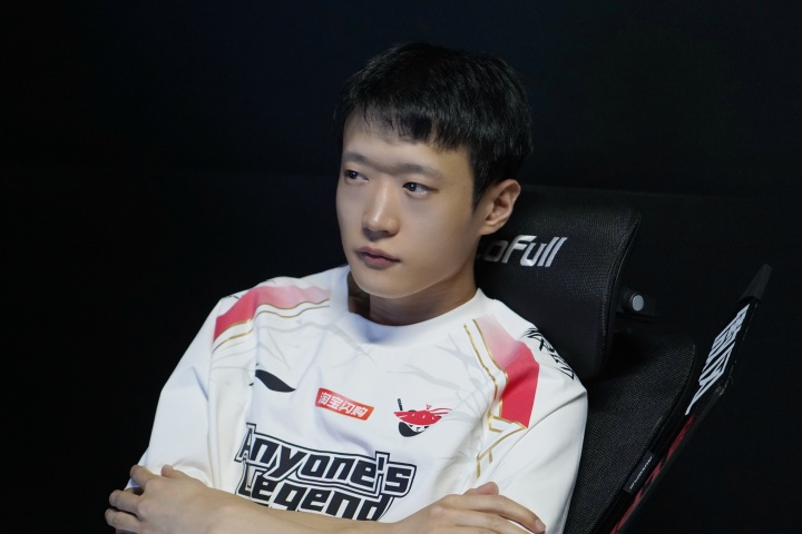 这么低迷吗牢香？Shanks是登峰组所有中单中唯一未斩获MVP的选手