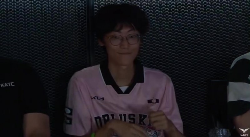 ShowMaker：多亏了夏权 很久没见了 因为今天又赢了心情很好！