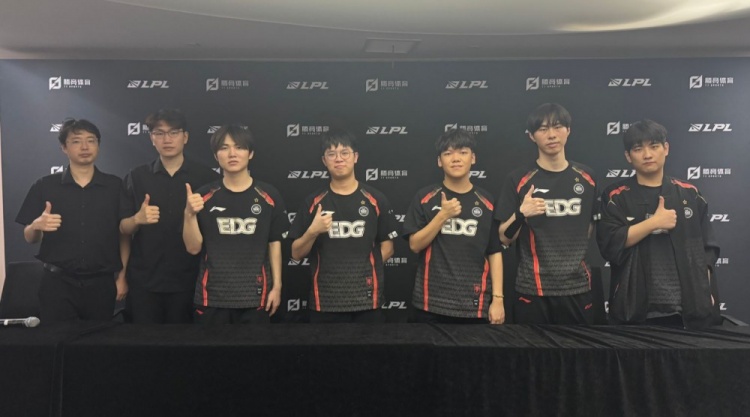 EDG赛后群访 教练：和WE交手有种宿命的味道 一直觉得今天3-1拿下