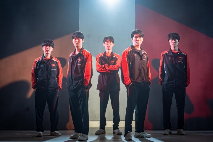 NS击败BRO挺进入围赛下一轮 只要再赢一场Bo5即可晋级季后赛