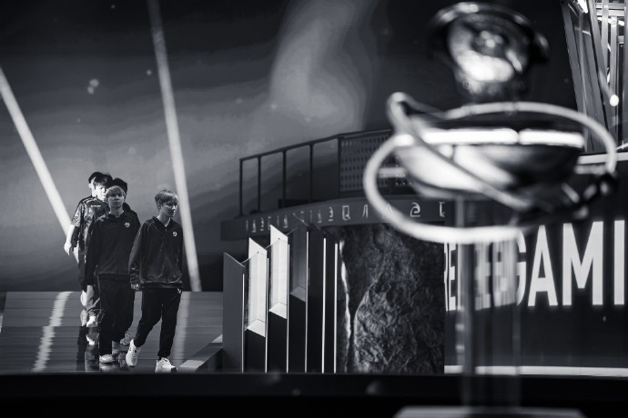 粉丝热议XG亚军：亚军不丢人 已经超出赛前预期了 不喷了 释怀