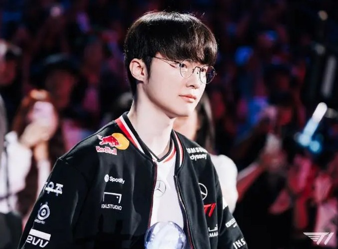 Faker：Oner以前抢了我的五杀，我不能祝贺他