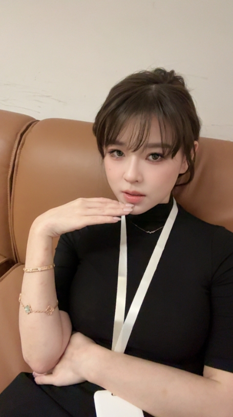 前PUBG美女选手沫子晒照:今日妆造