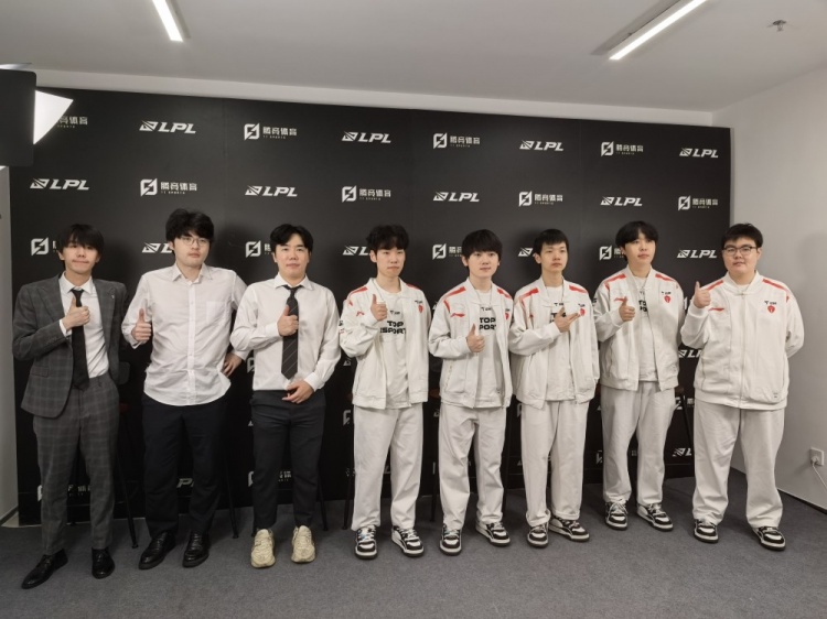 你也想拿五星卡?Kanavi:中国是我们最熟悉的地方 你们小心点