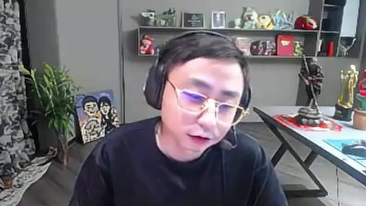 水晶哥：看不了小虎成都跳手势舞是最大遗憾，怪不了小天把把三路劣势难玩