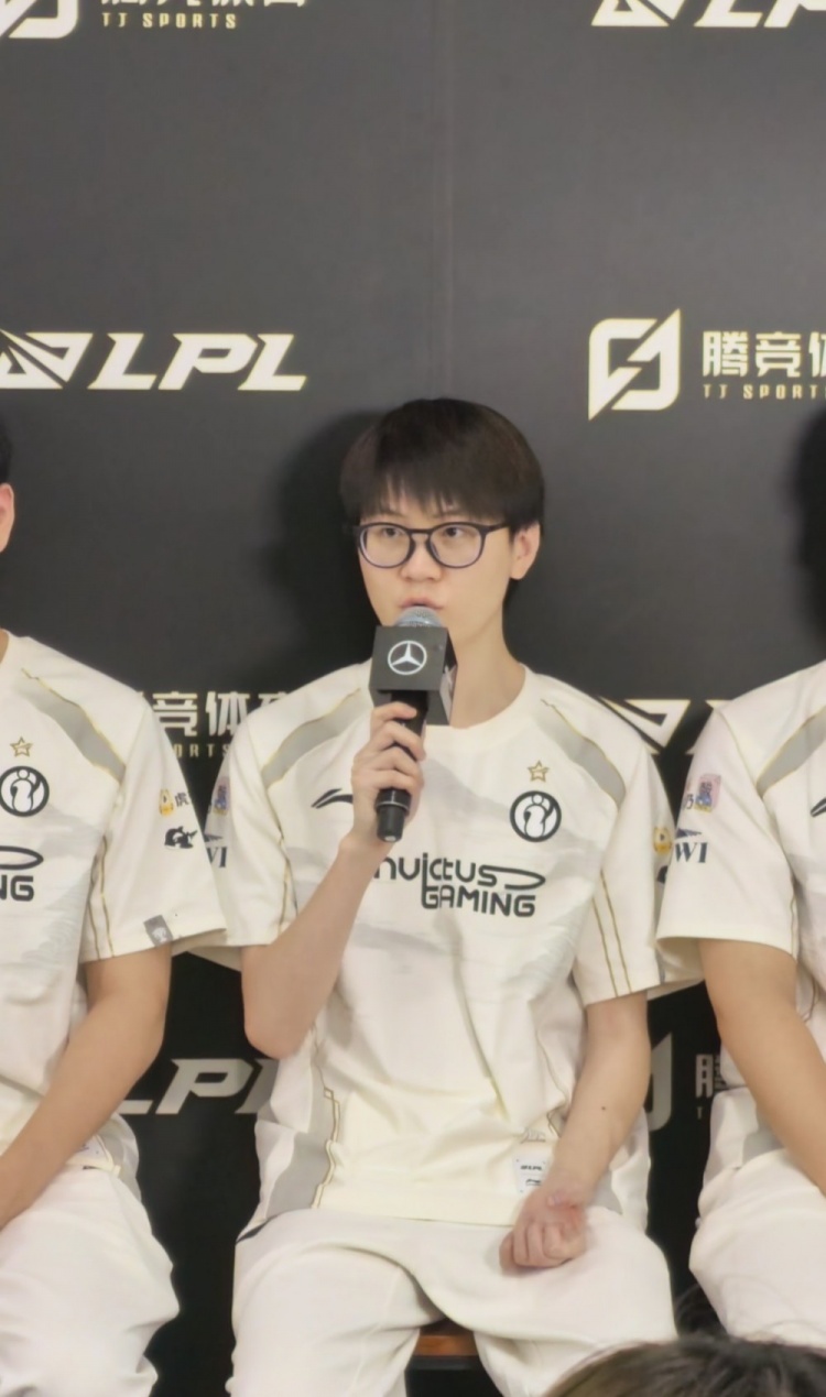 Meiko：JDG一年都没赢过我们 赛前就跟明凯说让他好好休息