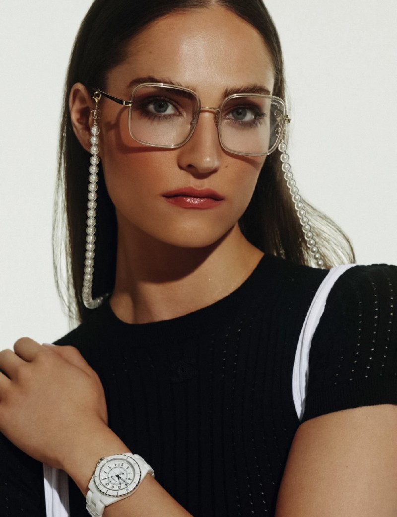 Elle España July 2022 Photography Javier López Model Valentine Bouquet ​​​