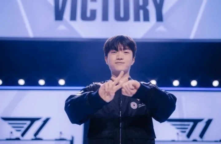 Keria:打LPL的Bo5不败纪录是历史传承 竭尽全力延续不败传统