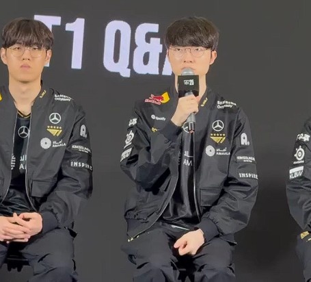 Faker:我们不在意评价和预测 目标一直都是夺冠拿下这座冠军奖杯