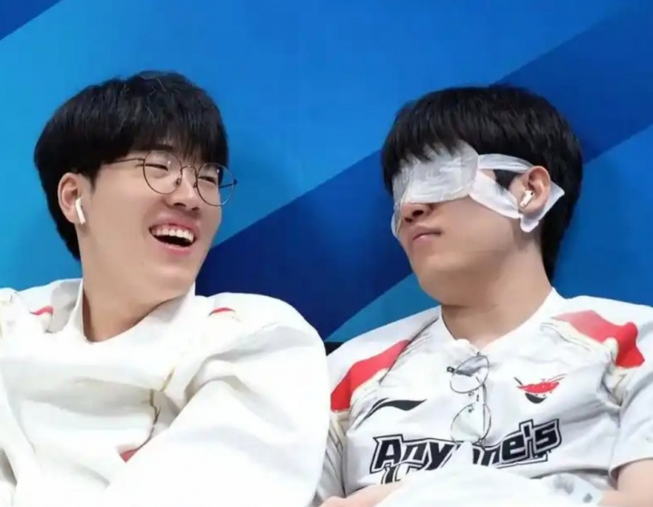 牢枪你还在犹豫什么?LPL爆料人:tarzan也续约了 就差上路了