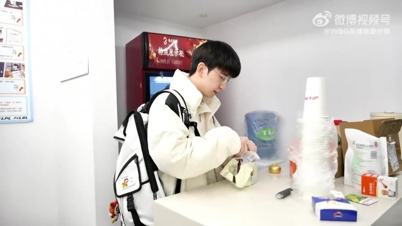 WBG发布对阵TES、JDG赛场随记：连战告捷