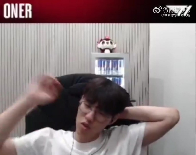 致敬MXLG？Oner：我买的股票看都不想看 一支亏80% 另外一支亏83%