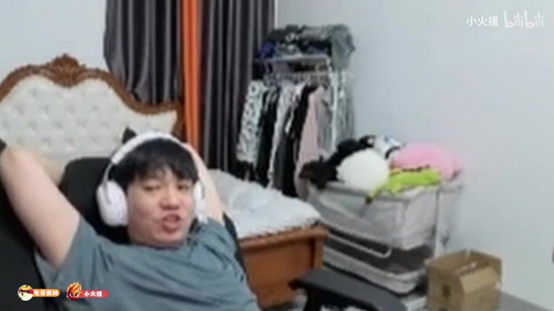 想学我写自传？Letme回复弹幕：有打完比赛被62万评论骂过吗？