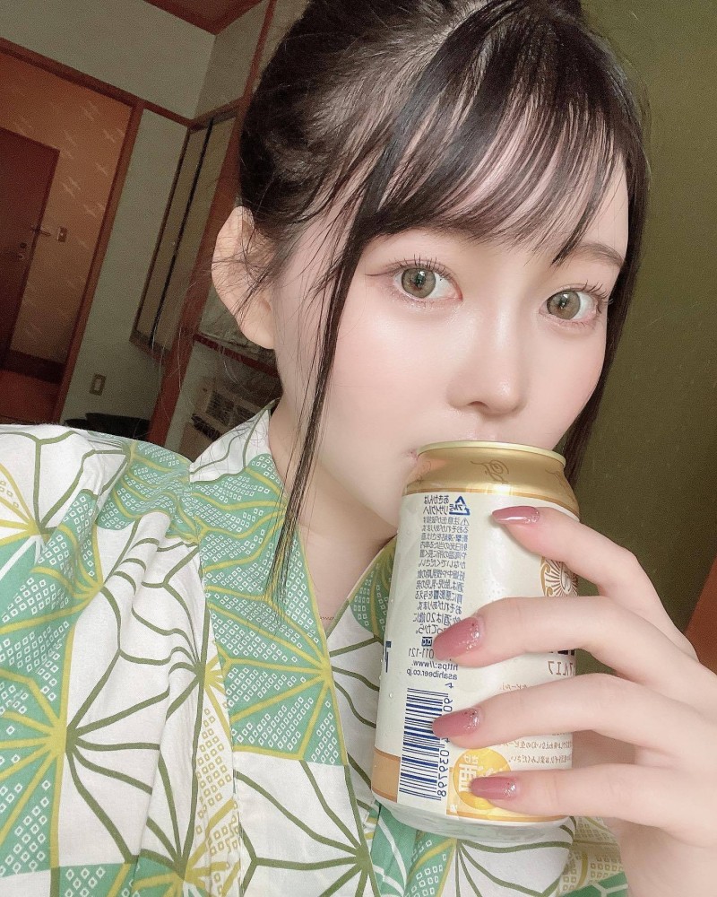 【深夜女孩】白川爱梨写真界进化论：从伊川爱梨到高产女星的职业转型之路