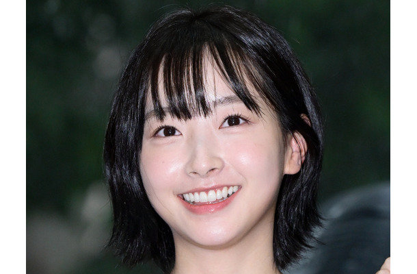 还有“无人机提案”!韩国女演员正在与比自己小6岁的热门电影YouTuber约会,据其经纪公司证实,拥有414万订阅者的电影评论YouTuber G Movie正在与比自己小6岁的女演员权雅凛约会。