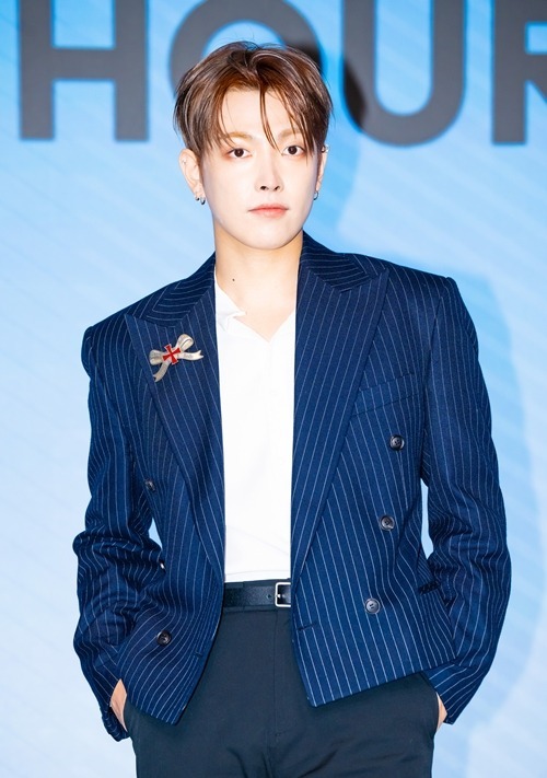 ATEEZ洪中被发现肋骨骨折…继续按照自己的意愿活动,“按计划参加”